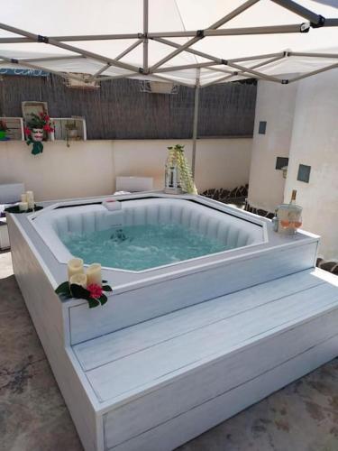 Villa Eco Chic — 4-Star Luxury Hotel in Carini, Italy