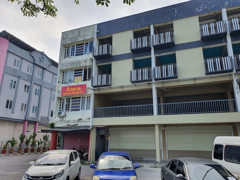 Hotel O Arriva Travellers in Kuching, Malaysia