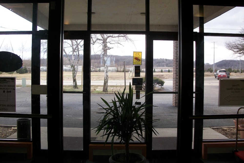 Lodi Valley Suites - photo 30