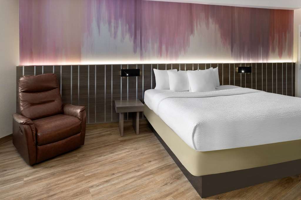 Ramada by Wyndham Bronx - photo 21