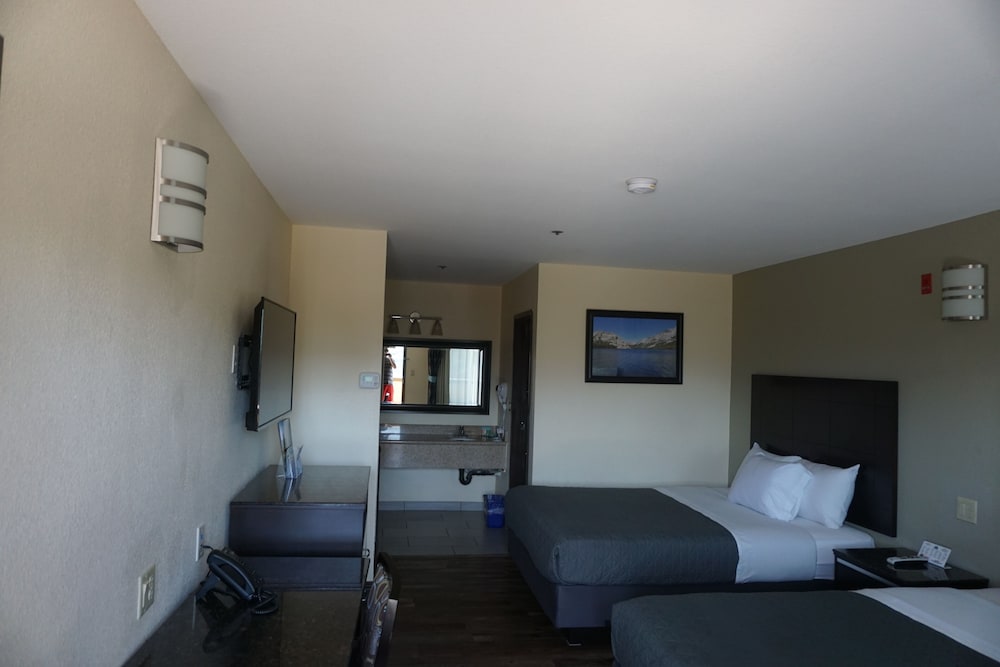 Yosemite Sierra Inn - photo 22