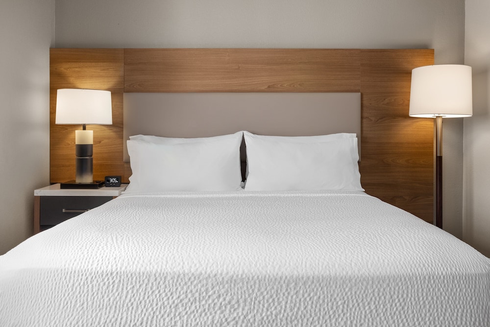 Candlewood Suites Richmond South by IHG - photo 15