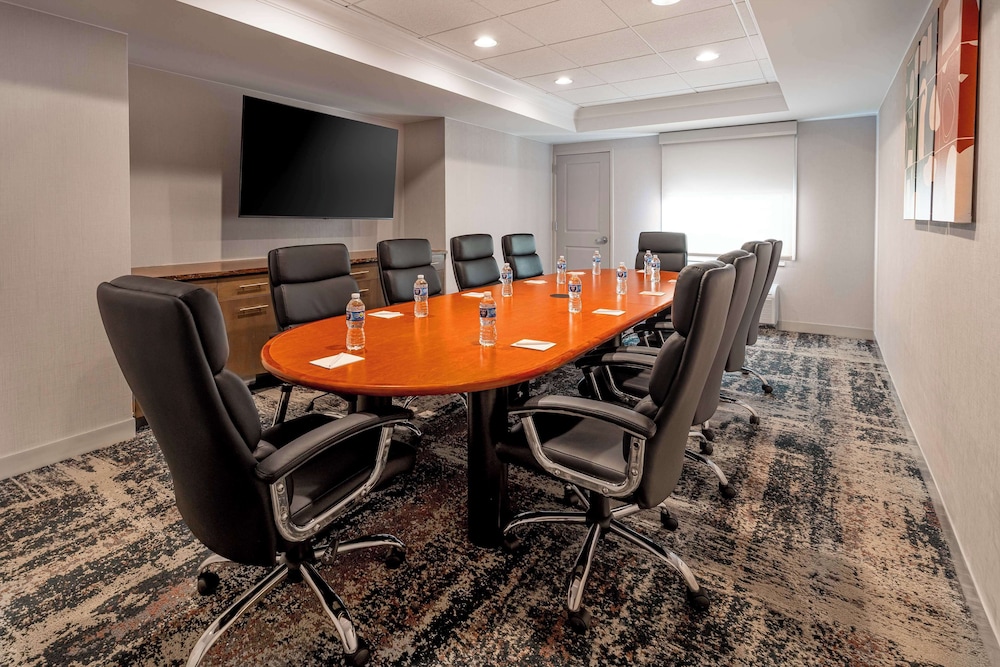 Homewood Suites by Hilton Eatontown - photo 43