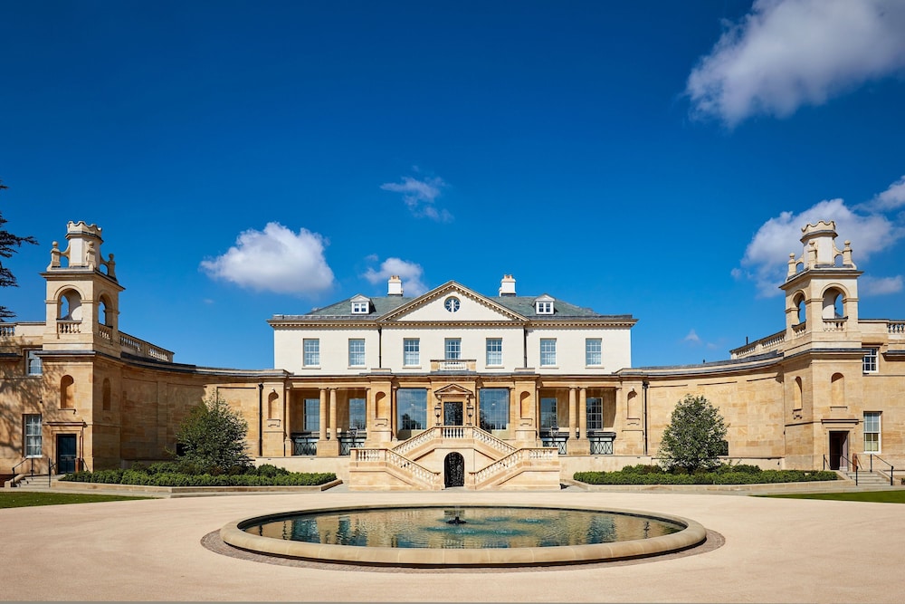 The Langley a Luxury Collection Hotel Buckinghamshire — 5-Star Luxury Hotel in Iver, United Kingdom