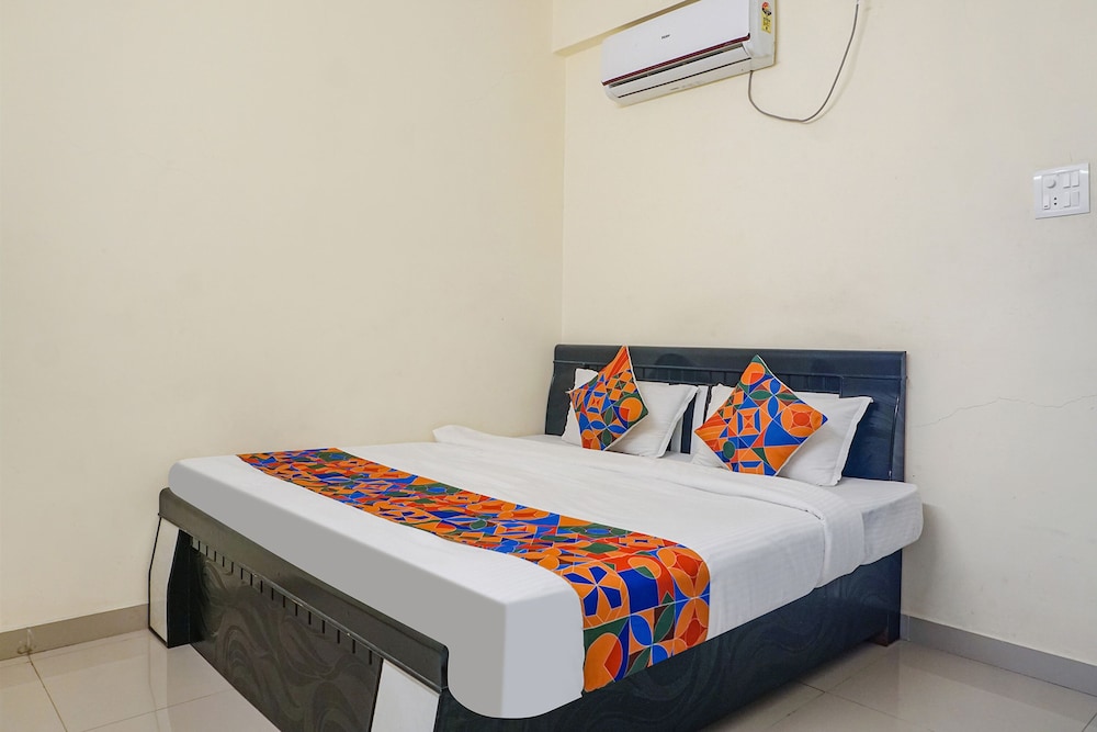 Fabexpress Vaishnav Inn - carbon neutral hotel in Pune