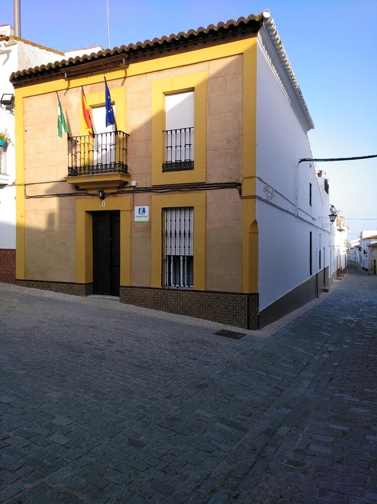 Charming house with mountain view in Encinasola fireplace — 4-Star Luxury Hotel in Encinasola, Spain