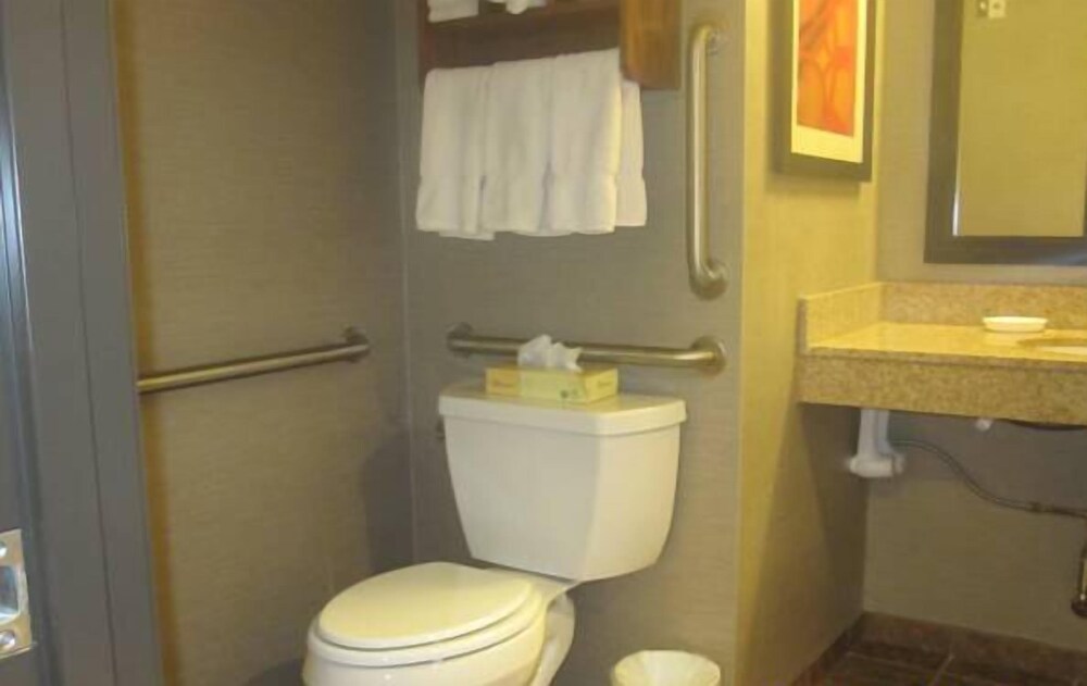 Spark by Hilton Glendive - photo 14