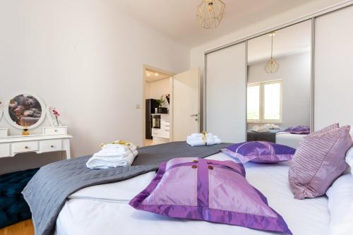 Luxa 5 min old town 10 min airport — 4-Star Luxury Hotel in Trogir, Croatia