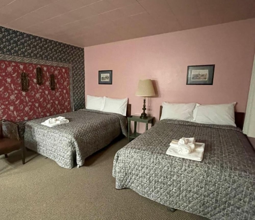 Victorian Inn Superior By Capital O NE - photo 36