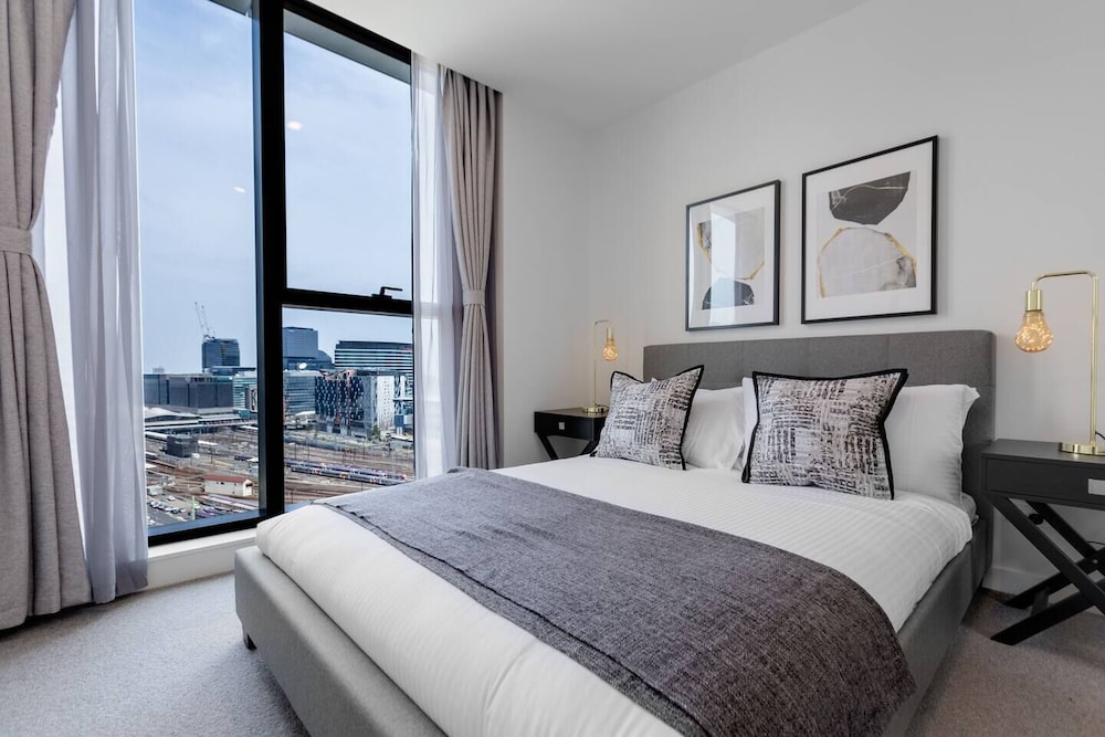 Stylist 1bed1bath Apartment@west Melbourne — 4-Star Luxury Hotel in West Melbourne, Australia