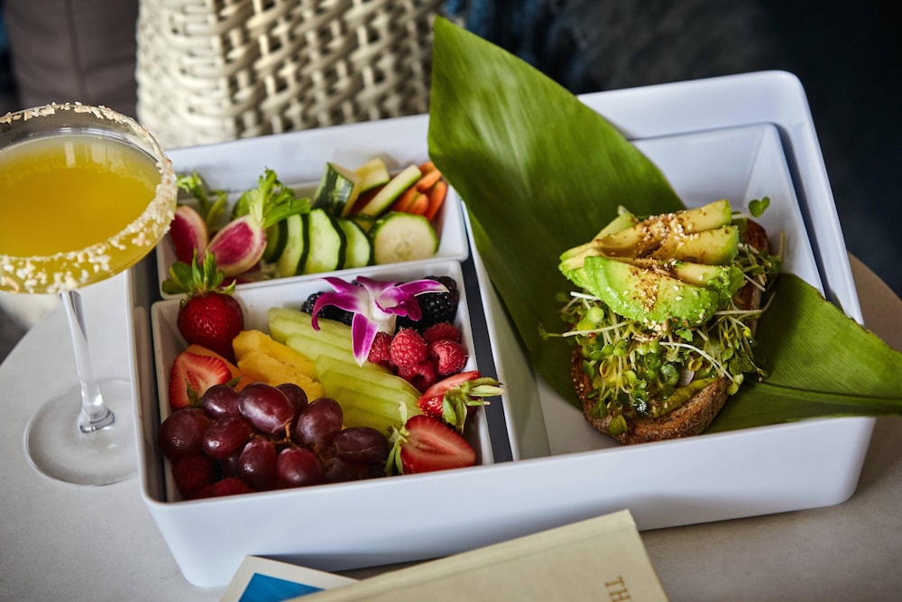 Coronado Island Marriott Resort & Spa - photo 40