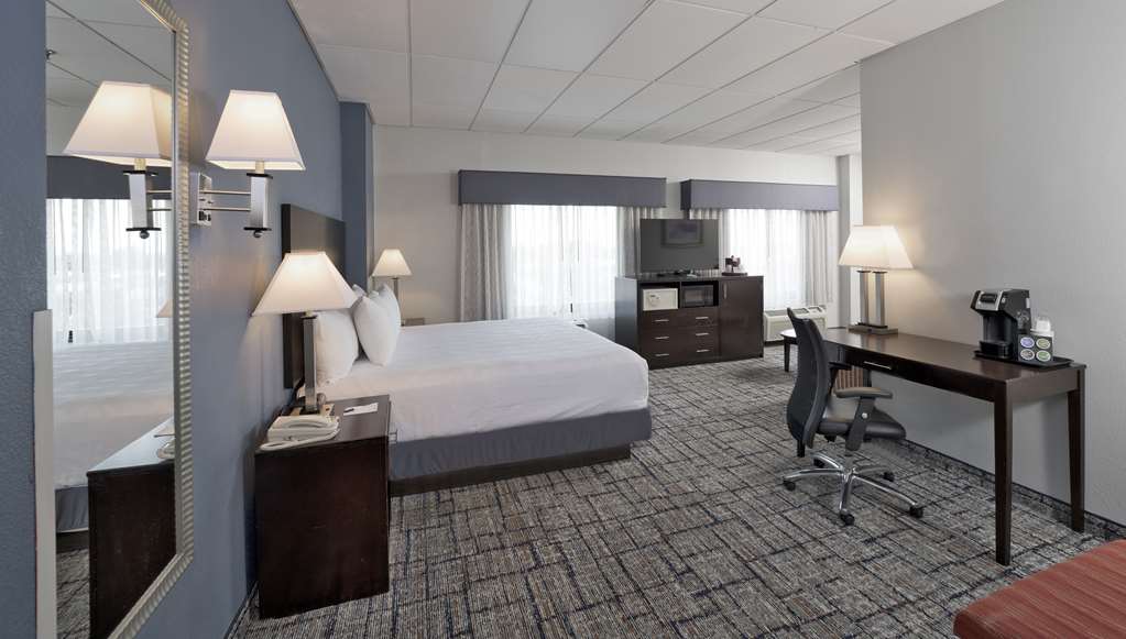 Best Western Plus Hotel & Conference Center - photo 12