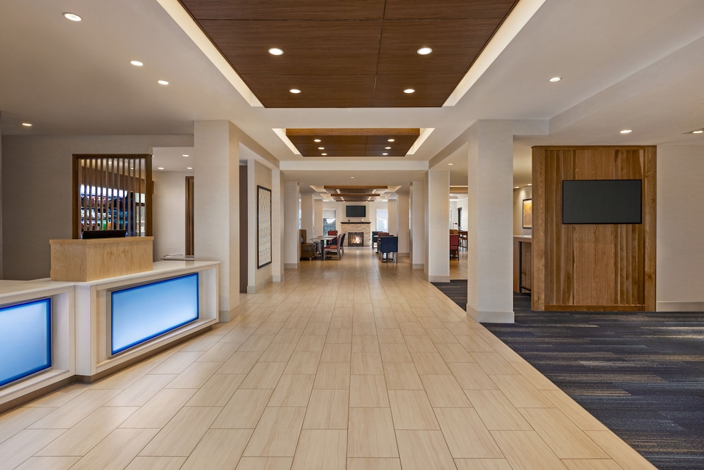 Holiday Inn Express Hotel & Suites Denver Airport an IHG Hotel - photo 2