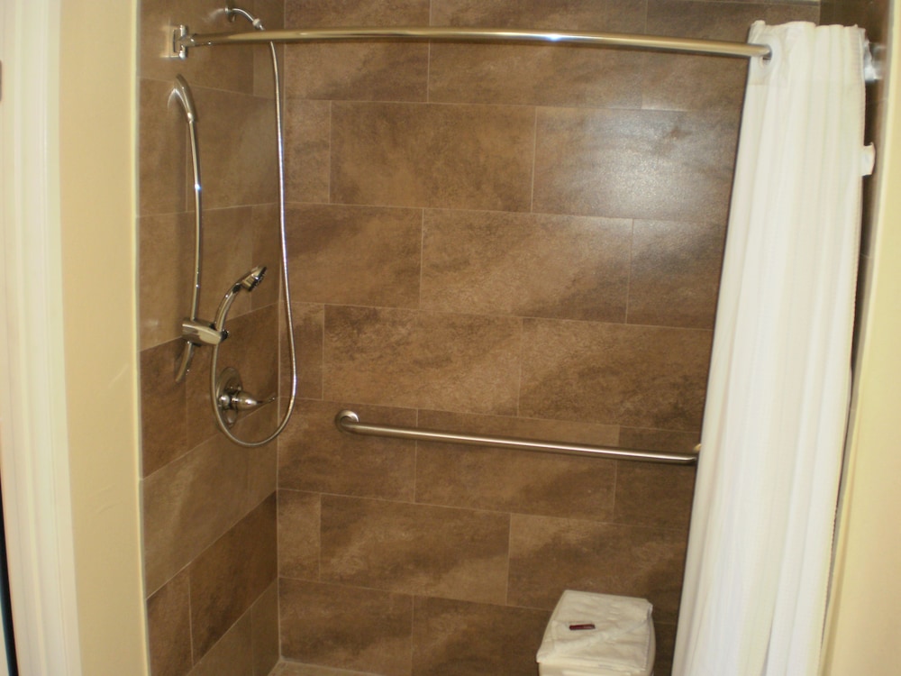 Executive Inn — Mojave — photo 3