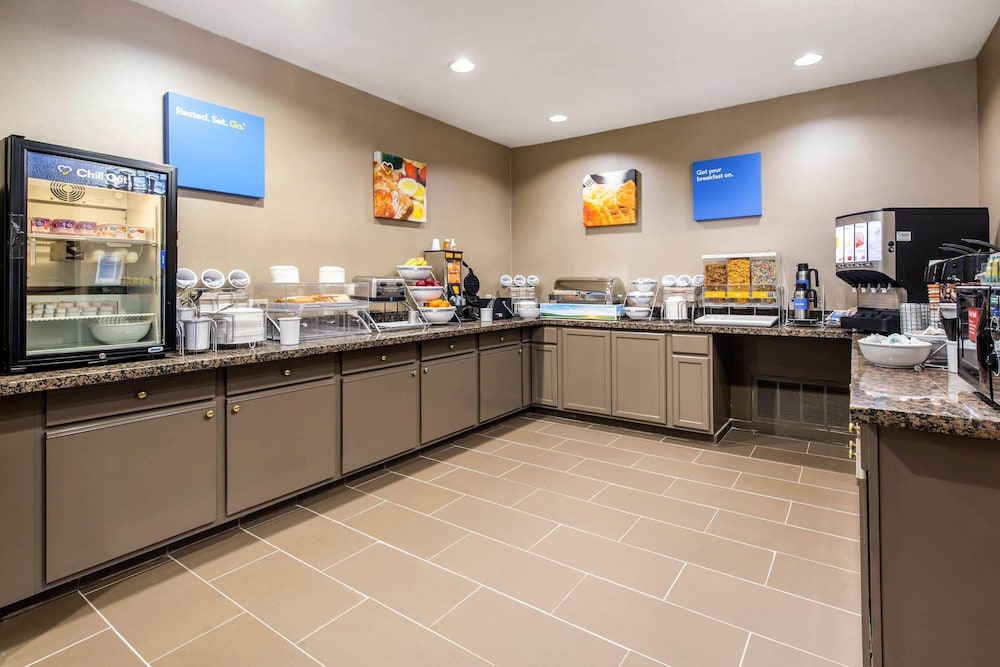 Comfort Inn & Suites IAH Bush Airport East - photo 24