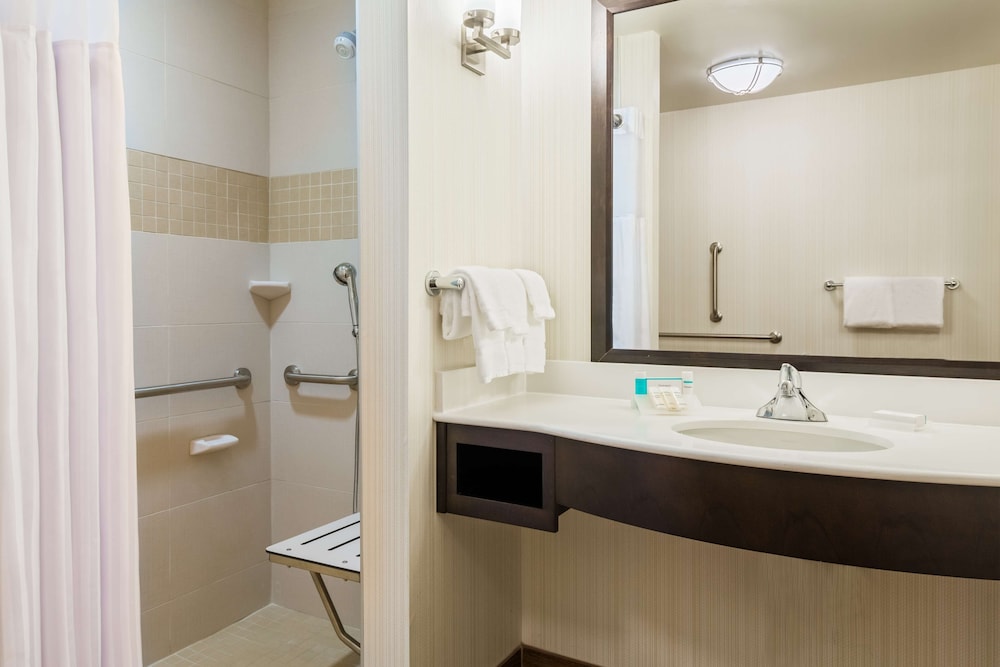 Hilton Garden Inn Wayne - photo 20