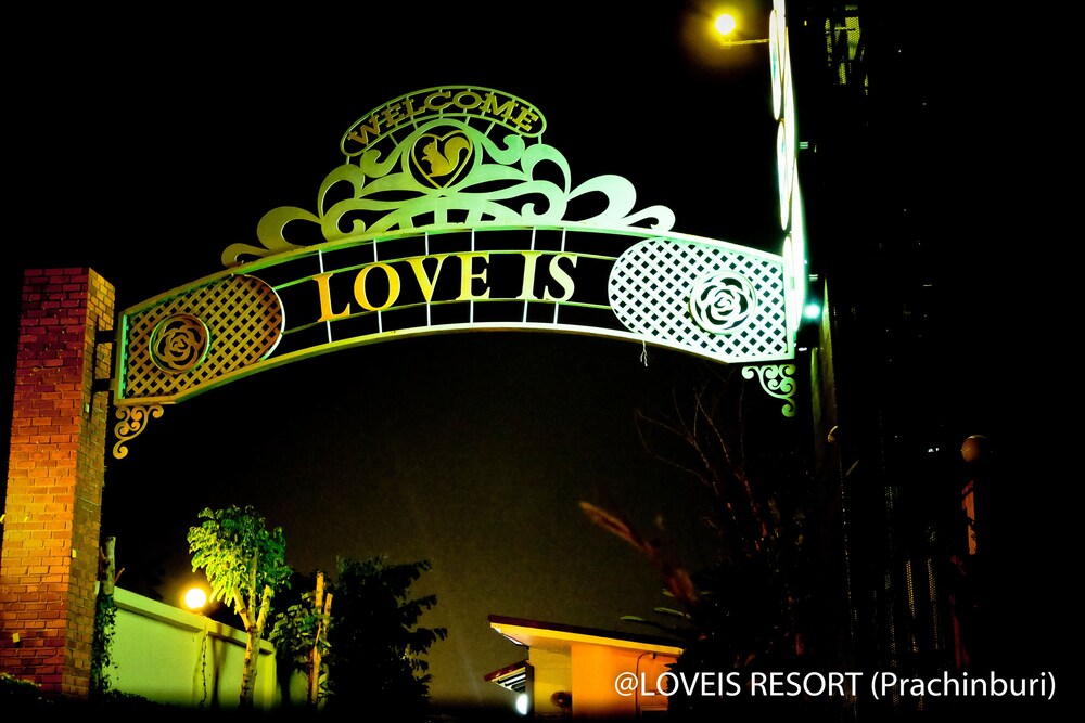 Love Is Resort — hotel in Si Maha Phot