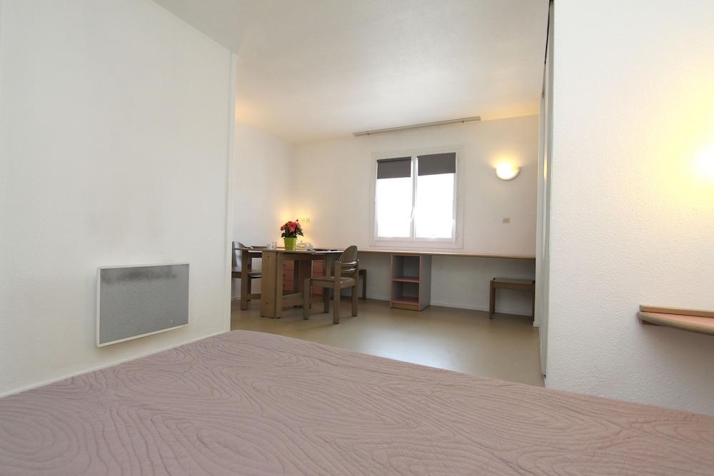 Abitel Les Studines D’ornon in Villenave-D'ornon, France