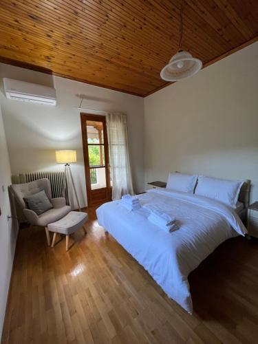 Lemon Tree House — 4-Star Luxury Hotel in Leonidio, Greece