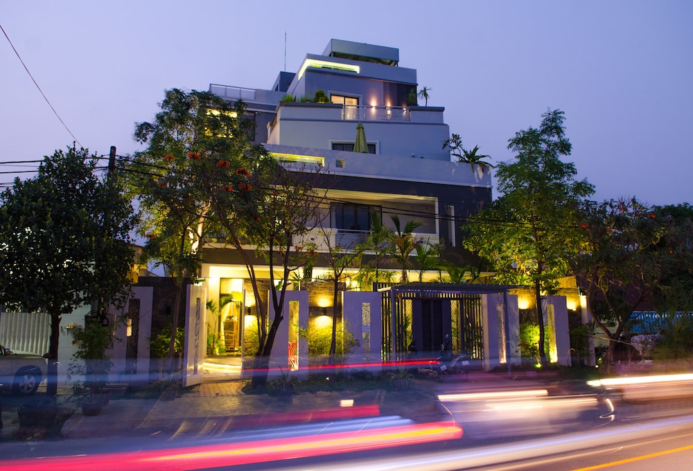 Hotel Five.S in Kampot, Cambodia