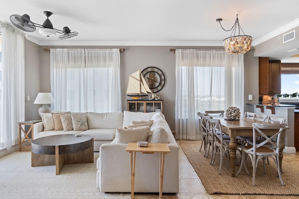 Indigo East 406 in Pensacola, United States