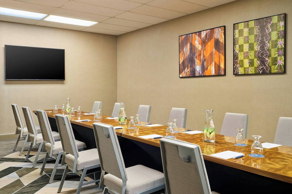 Sheraton Tucson Hotel and Suites - photo 43