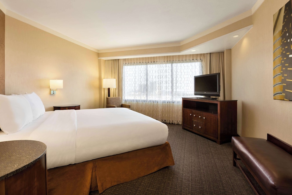 Embassy Suites by Hilton Austin Downtown South Congress - photo 47