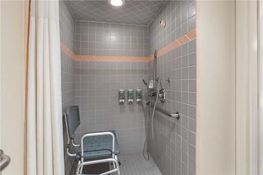 Best Western Luxury Inn - photo 35