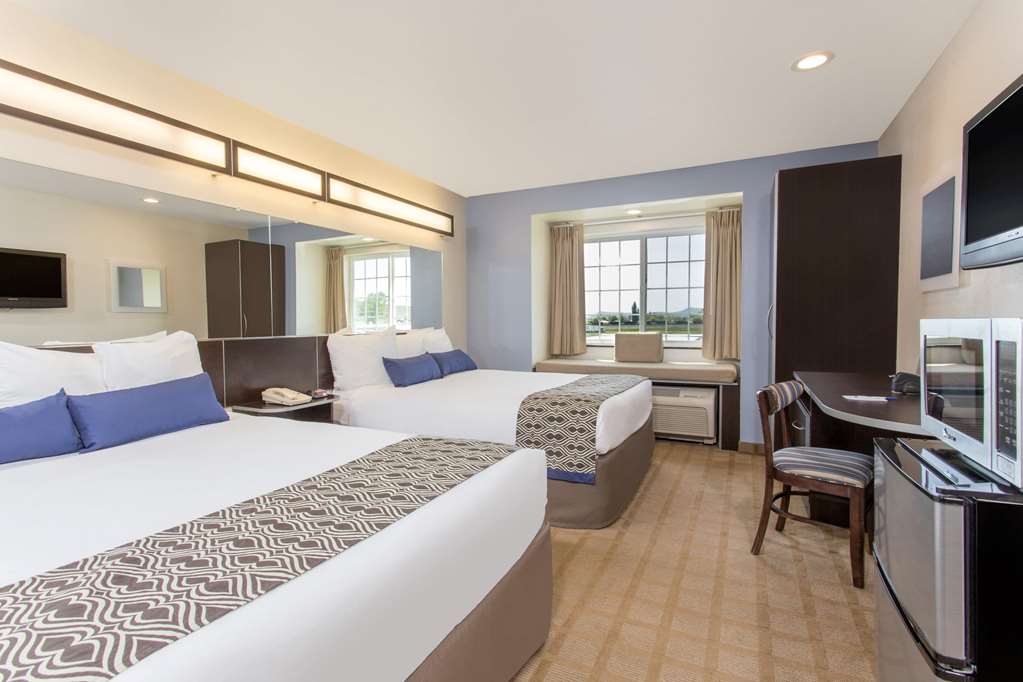 Microtel Inn & Suites by Wyndham Klamath Falls - photo 5
