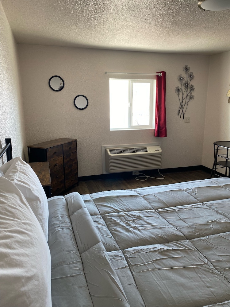 Baker City Motel & RV Park - photo 29