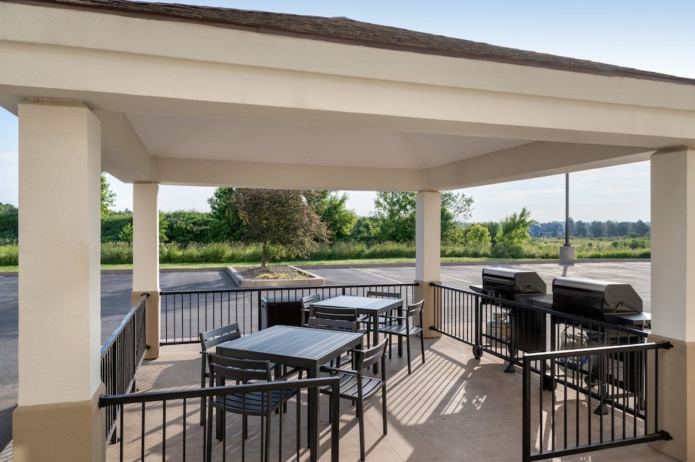 Candlewood Suites Watertown Fort Drum by IHG - photo 38