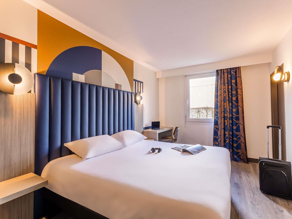 Ibis Styles Saint Quentin in Saint-Quentin, France