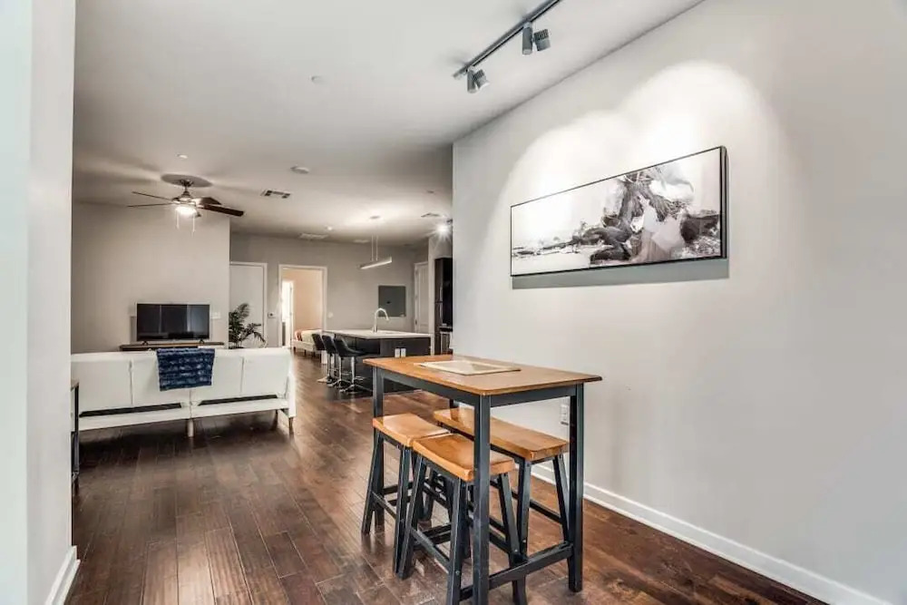 Stunning 2Br 2Ba W Sky Pool Lounge Cozysuites - photo 5