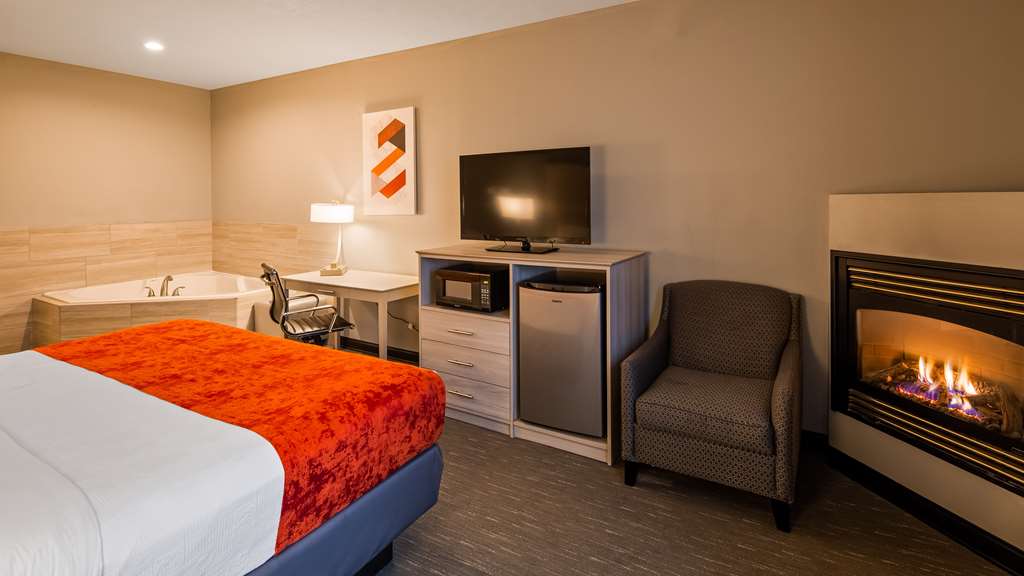 Best Western Plus New Cumberland Inn & Suites - photo 13