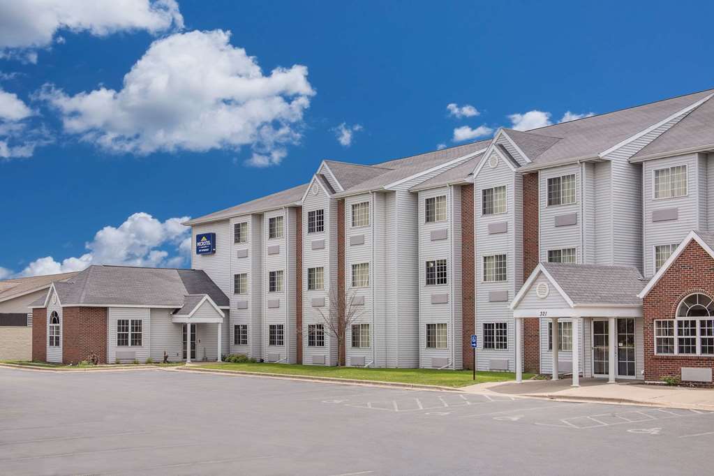 Microtel Inn & Suites by Wyndham Appleton - featured photo