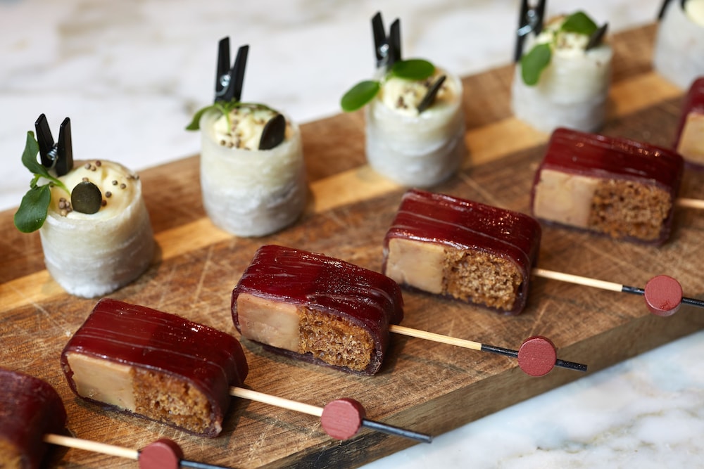 מזון ומשקאות