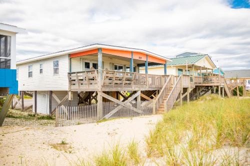 Chill'ax Inn by Oak Island Accommodations - photo 18