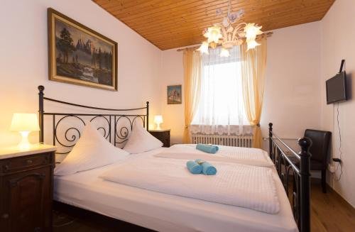 Hotel Moosbichl - last minute hotel in Munich