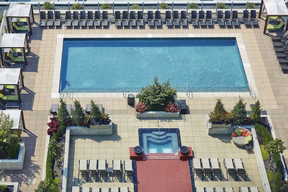 Four Seasons Hotel St Louis - photo 26