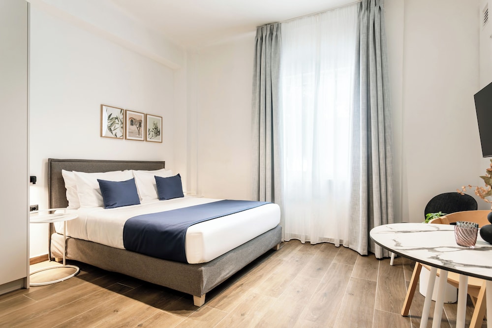 Kleo Ii By Zoia Living — Athens