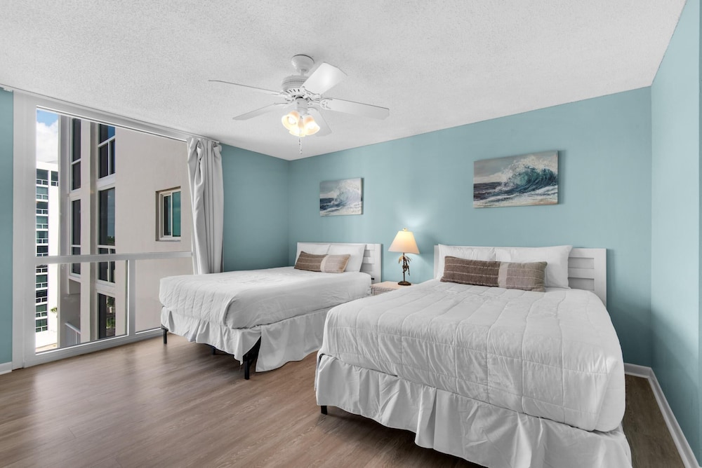 Shoreline Towers 1085 - photo 14
