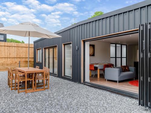The Dairy — 4-Star Luxury Hotel in Three Legged Cross, United Kingdom