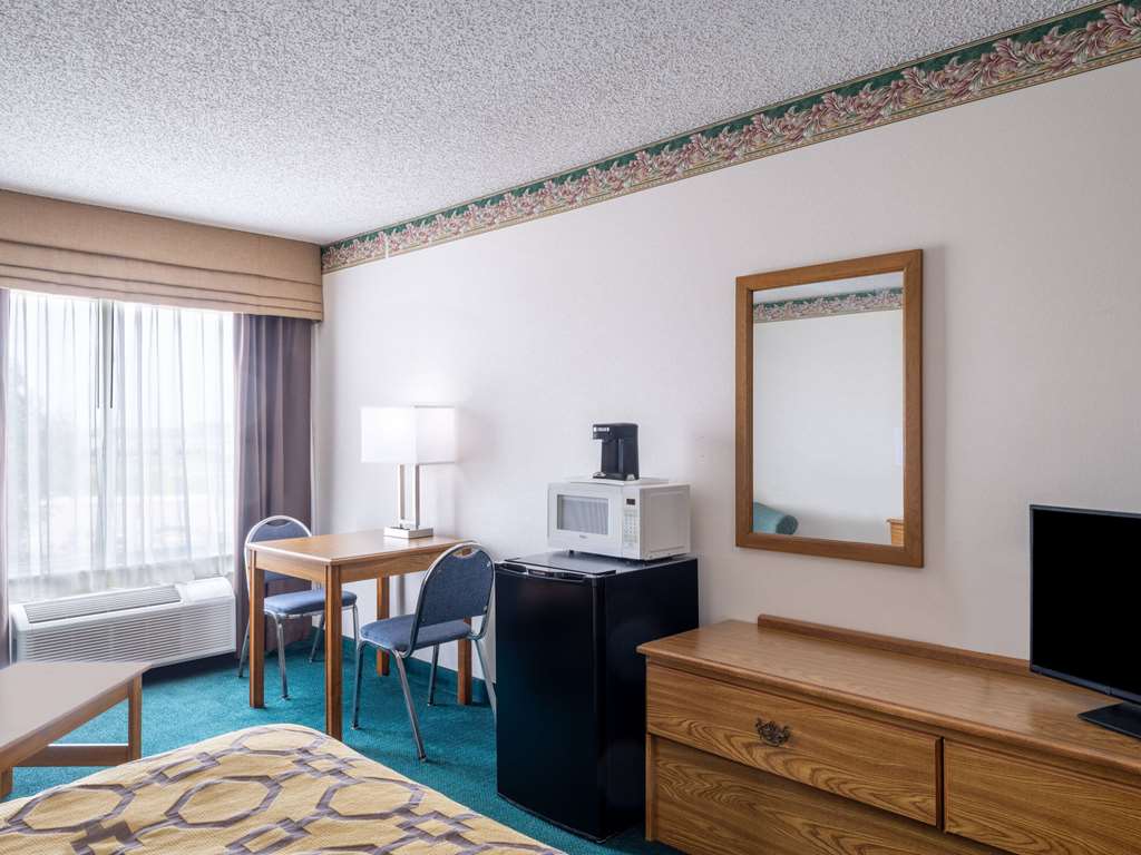 Baymont by Wyndham Limon - photo 24