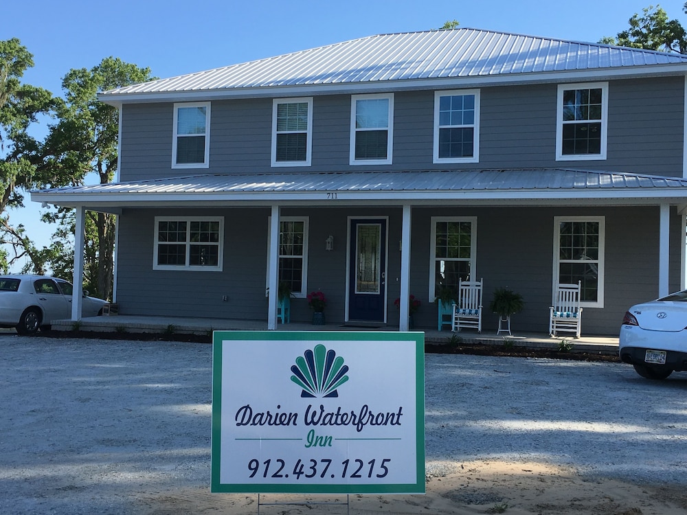 Darien Waterfront Inn - photo 11