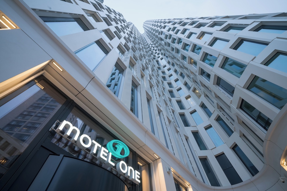 Motel One Berlin Upper West — hotel in Berlin