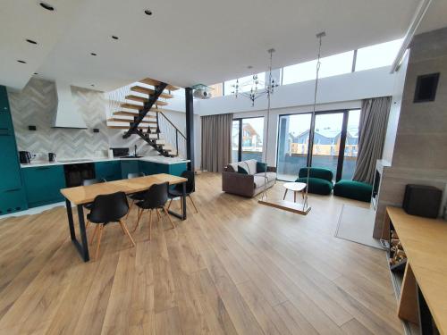George Snow Apartments in New Gudauri fireplace 50m to Gondola lift