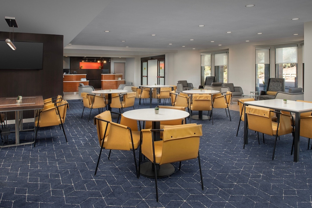 Courtyard by Marriott San Diego Carlsbad - photo 29