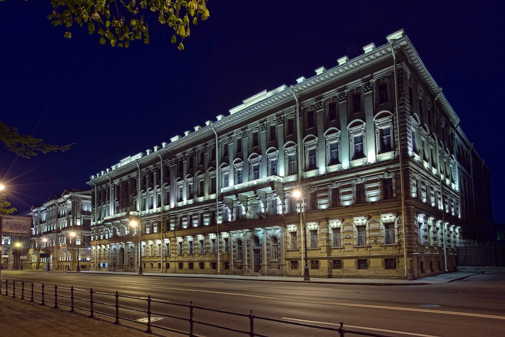 The Bridge — 4-Star Luxury Hotel in Saint Petersburg, Russia