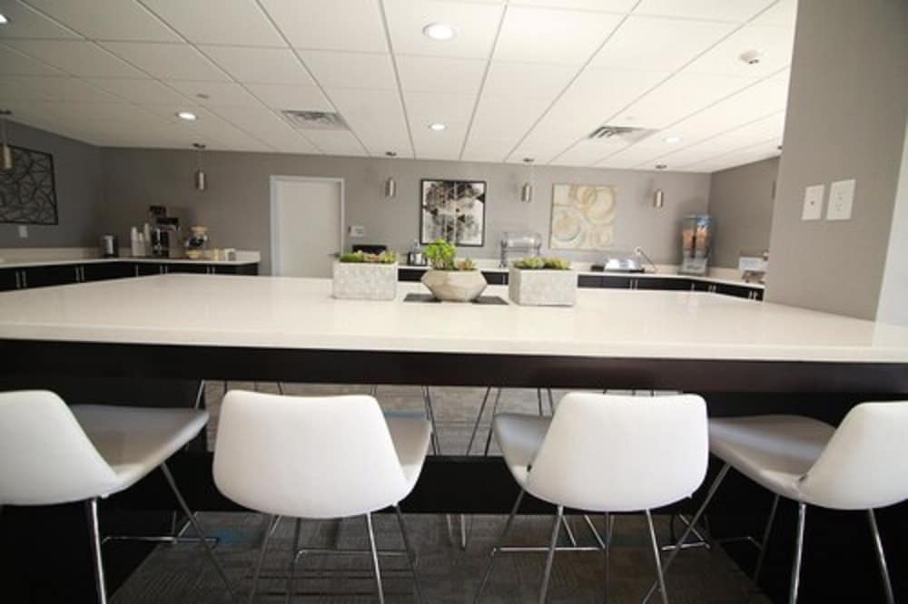 Home Inn and Suites - photo 46