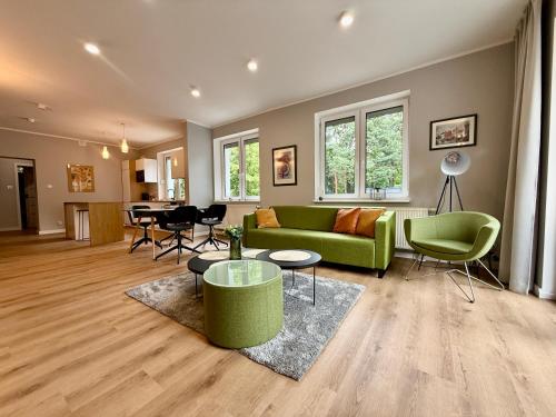 Nowoczesny Dom z Ogrodem w Warszawie ‘NOWY OBIEKT’ in Warsaw, Poland